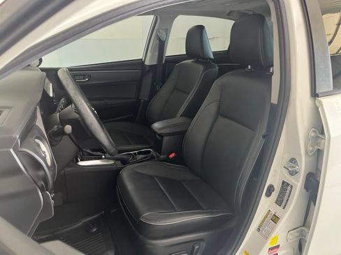 Used 2018 Toyota Corolla XLE FWD image 18