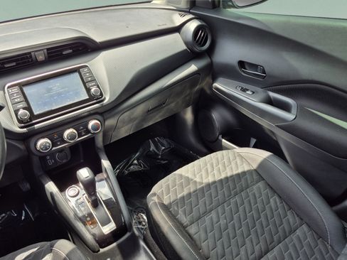 Used 2021 Nissan Kicks S FWD image 14