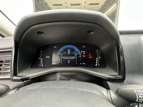 Used 2025 Toyota Camry LE FWD image 3