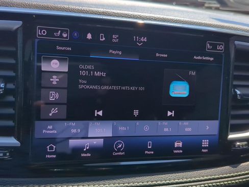 Used 2023 Chrysler Pacifica Touring-L w/ S Appearance Package FWD image 25