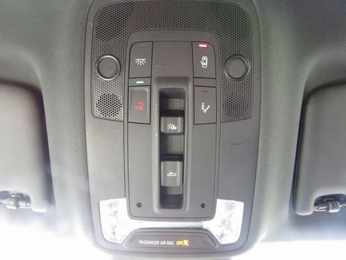 Used 2022 Audi Q3 2.0T Premium w/ Black Optic Sport Package image 27