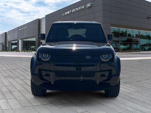 New 2026 Land Rover Defender 130 X-Dynamic SE AWD/4WD image 8