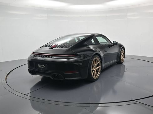 Used 2026 Porsche 911 Carrera RWD image 39
