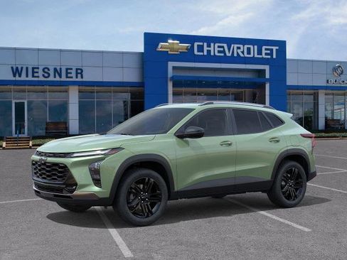 New 2026 Chevrolet Trax ACTIV image 2