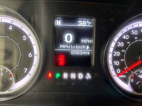 Used 2019 RAM 1500 Classic SLT image 13