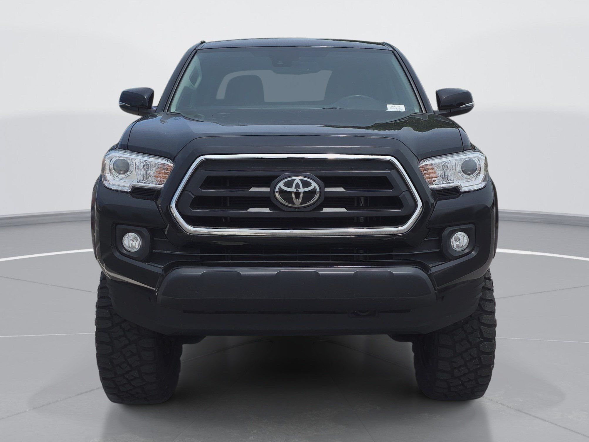 Used 2023 Toyota Tacoma SR5 w/ Technology Package AWD/4WD image 8