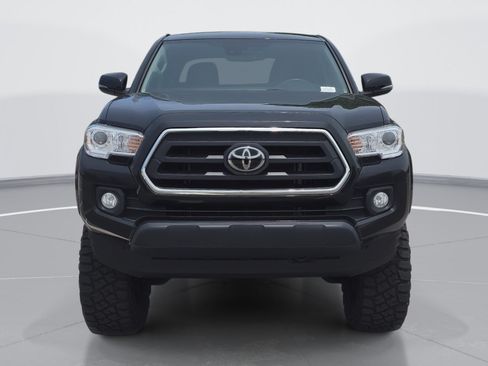 Used 2023 Toyota Tacoma SR5 w/ Technology Package AWD/4WD image 8