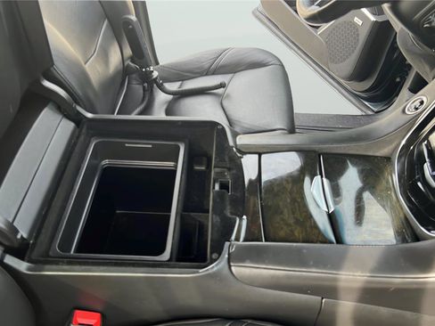 Used 2019 Cadillac Escalade ESV Platinum image 23