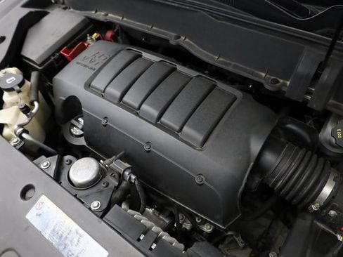 Used 2017 Chevrolet Traverse Premier image 9