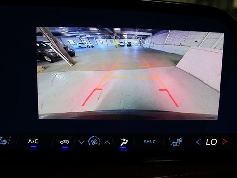 Used 2025 Chevrolet Traverse Z71 w/ LPO, Floor Liner Package AWD/4WD image 20