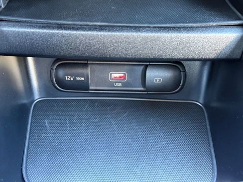 Certified 2024 Kia Forte LXS w/ LXS Technology Package image 17