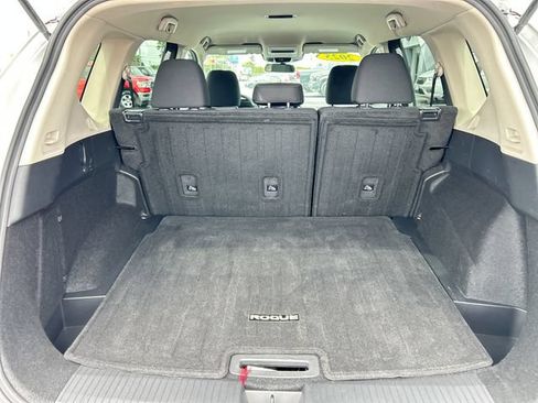 Used 2025 Nissan Rogue S AWD/4WD image 7