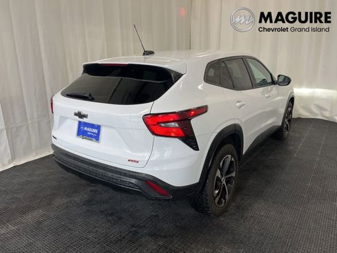 Used 2024 Chevrolet Trax RS w/ Driver Confidence Package image 27