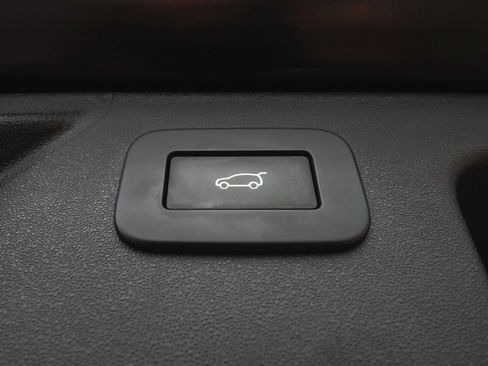 Used 2023 Land Rover Discovery Sport S R-Dynamic image 52