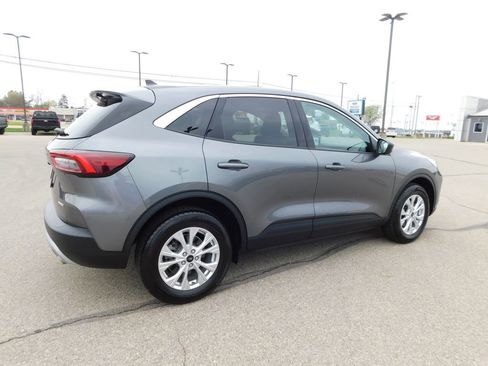 Used 2023 Ford Escape Active AWD/4WD image 3