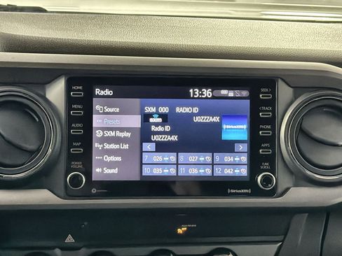 Used 2020 Toyota Tacoma TRD Off-Road image 18