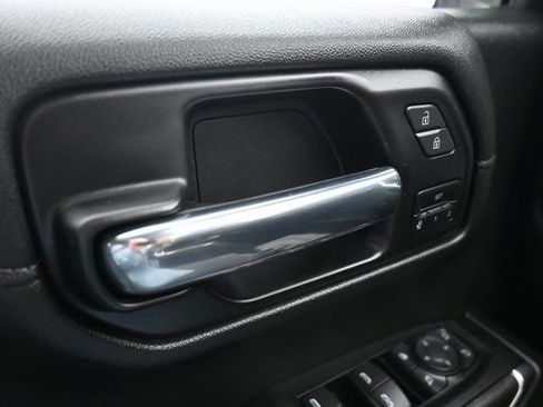 Used 2020 Chevrolet Silverado 1500 LTZ w/ LTZ Premium Package image 44