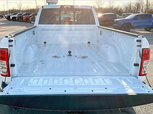 Used 2024 RAM 3500 Tradesman w/ Chrome Appearance Group image 7