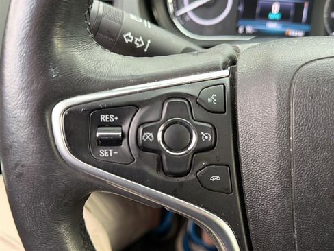 Used 2017 Buick Regal Sport Touring image 12