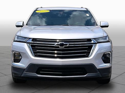 Used 2022 Chevrolet Traverse LT FWD image 4
