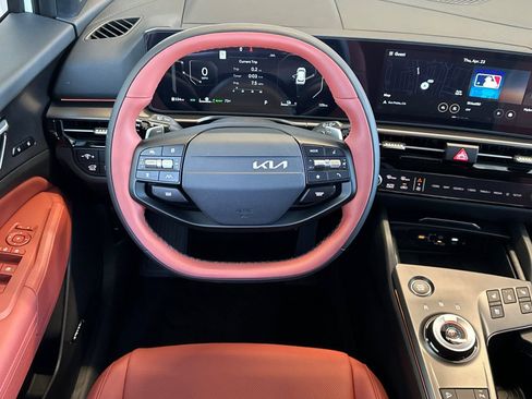 New 2026 Kia Sportage SX Prestige AWD/4WD image 14