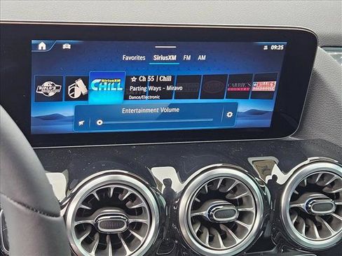 New 2026 Mercedes-Benz GLA 250 image 11