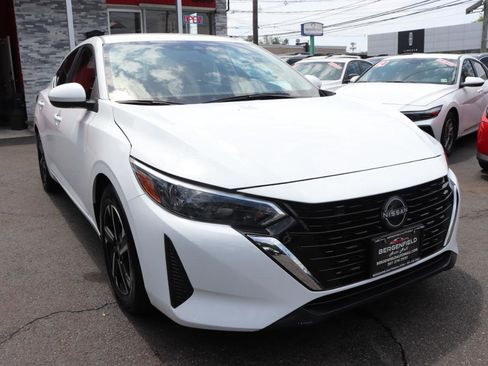 Used 2024 Nissan Sentra SV FWD image 7
