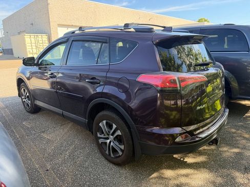 Used 2018 Toyota RAV4 LE w/ All Weather Liner Package AWD/4WD image 6