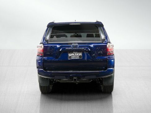 Used 2018 Toyota 4Runner SR5 Premium image 4