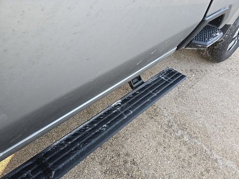 Used 2025 GMC Sierra 2500 Denali w/ Denali Reserve Package image 9