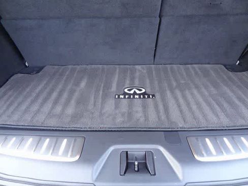 Used 2024 INFINITI QX80 Sensory image 11