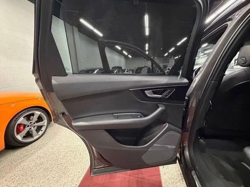 Used 2018 Audi Q7 3.0T Prestige AWD/4WD image 24