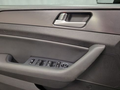 Used 2016 Hyundai Sonata Sport w/ Option Group 02 image 21