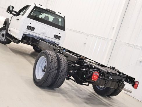 New 2026 Ford F550 2WD Regular Cab Super Duty image 23