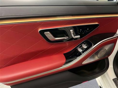 Used 2023 Mercedes-Benz S 580 4MATIC Sedan image 10