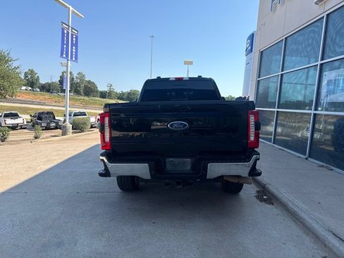Used 2023 Ford F350 Lariat w/ Lariat Ultimate Package AWD/4WD image 6