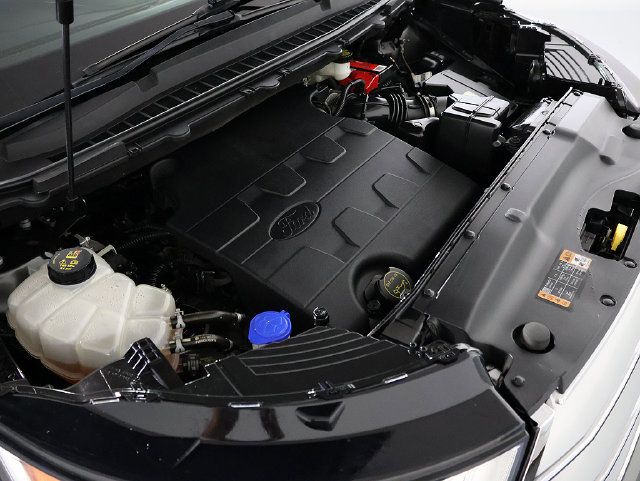 Used 2018 Ford Edge Titanium w/ Equipment Group 302A AWD/4WD image 37