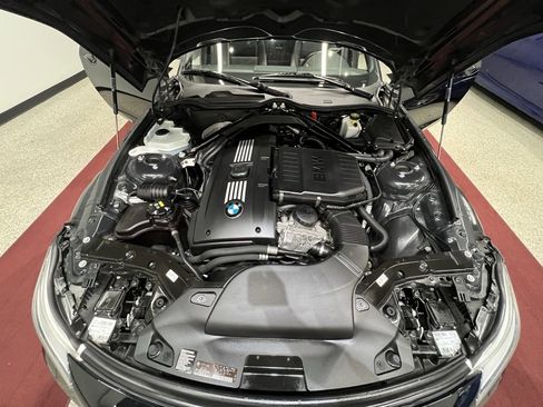 Used 2015 BMW Z4 sDrive35is image 52