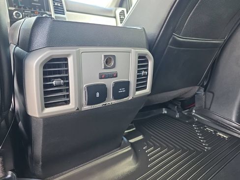 Used 2019 Ford F250 Lariat AWD/4WD image 12