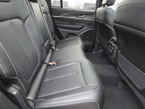 Used 2025 Jeep Grand Cherokee Limited 4xe image 5