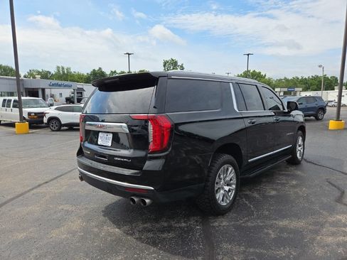 Used 2021 GMC Yukon XL Denali w/ Max Trailering Package AWD/4WD image 3