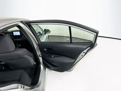 Used 2025 Toyota Corolla LE FWD image 27