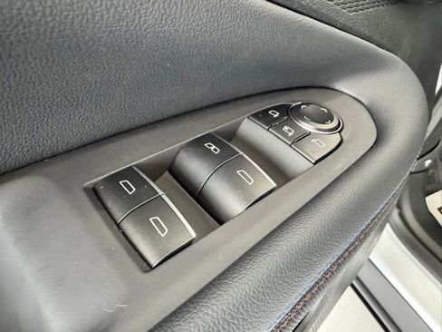 New 2025 Chevrolet Blazer EV RS image 38