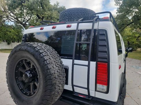 Used 2003 HUMMER H2 image 7
