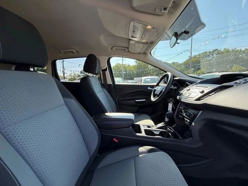 Used 2017 Ford Escape SE image 58
