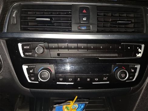 Used 2017 BMW 330i xDrive Sedan image 15