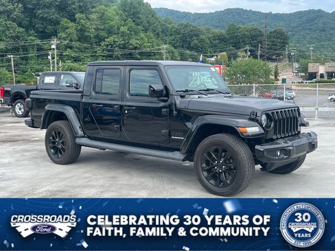 Used 2021 Jeep Gladiator Overland AWD/4WD image 1