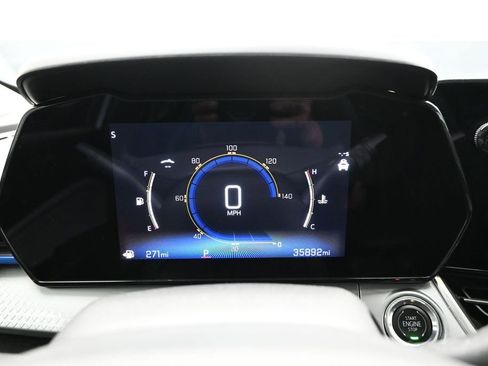 Used 2024 Chevrolet Trax LT w/ Driver Confidence Package FWD image 15
