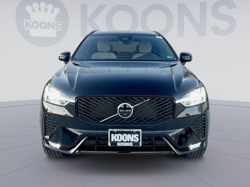 New 2026 Volvo XC60 B5 Plus w/ Protection Package Premier image 11