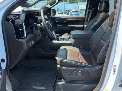 Used 2024 GMC Sierra 1500 Denali w/ Technology Package image 10